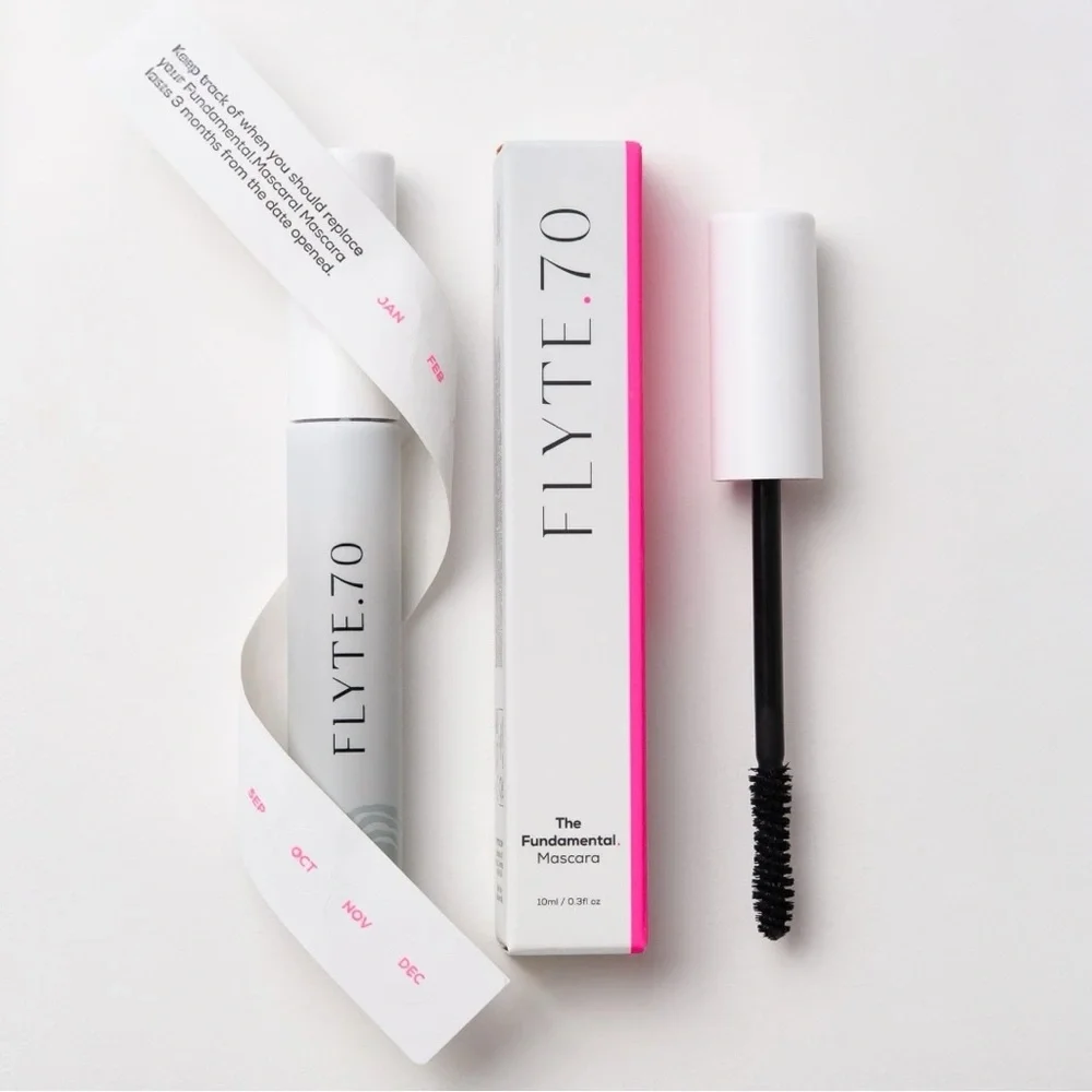FLYTE.70 The Fundamental Mascara in Under Pressure (Black) • Mature Skin